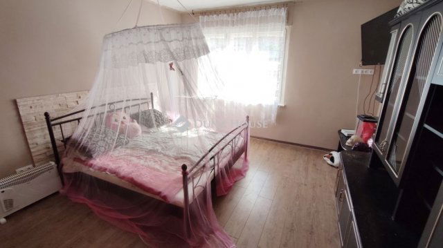 Eladó családi ház, Nemespátrón 31 M Ft, 4 szobás