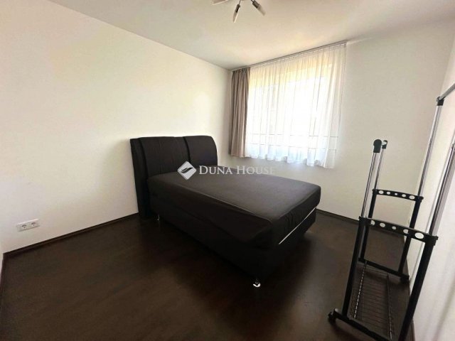 Kiadó téglalakás, albérlet, Kecskeméten 225 E Ft / hó