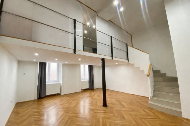 Eladó téglalakás, Budapesten, VI. kerületben 84.9 M Ft, 1 szobás