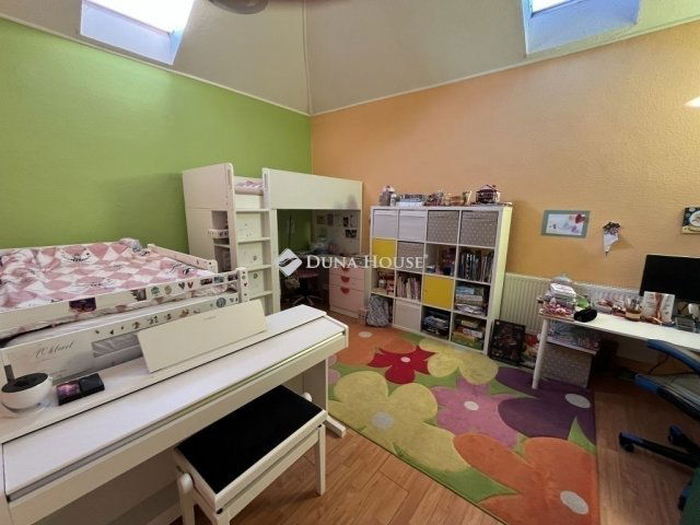 Eladó téglalakás, Gyömrőn 64.9 M Ft, 3 szobás