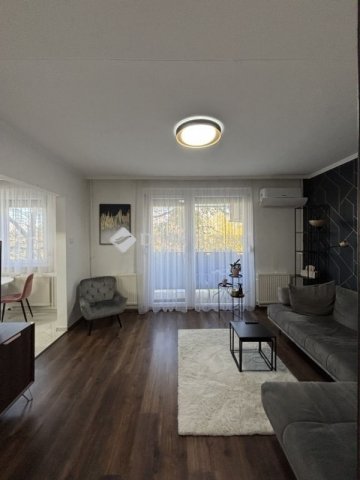 Eladó téglalakás, Debrecenben 74.9 M Ft, 2 szobás