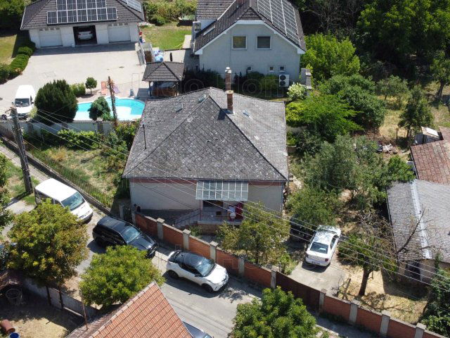 Eladó családi ház, Mogyoródon 65 M Ft, 4 szobás