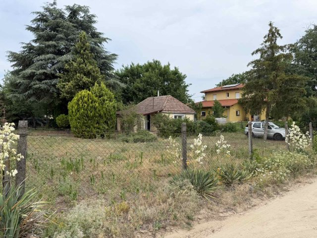 Eladó telek, Fóton, Margaréta utcában 43 M Ft
