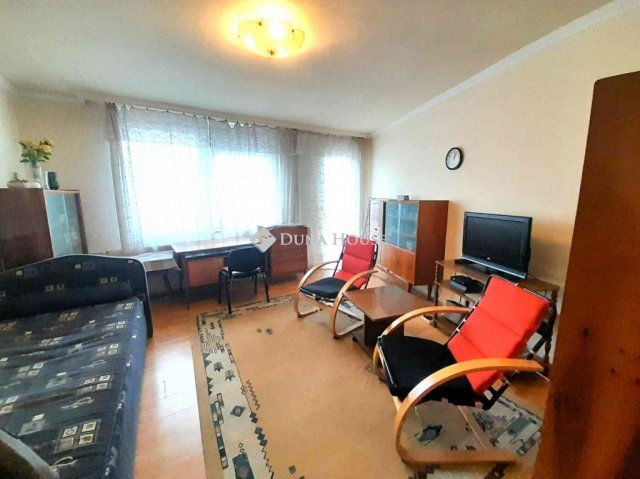 Kiadó panellakás, albérlet, Debrecenben 150 E Ft / hó, 1 szobás