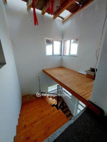 Eladó családi ház, Mezőnyárádon 50 M Ft, 7 szobás