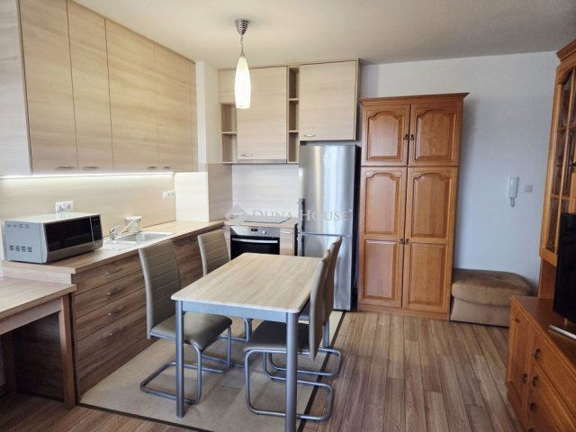 Eladó téglalakás, Budapesten, XI. kerületben 98.9 M Ft, 2 szobás