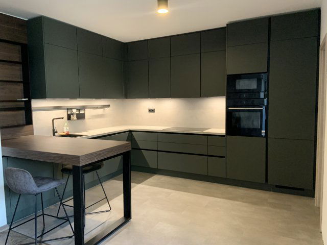 Eladó téglalakás, Debrecenben 135 M Ft, 3 szobás