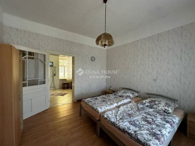 Eladó családi ház, Zicsen 22 M Ft, 4 szobás