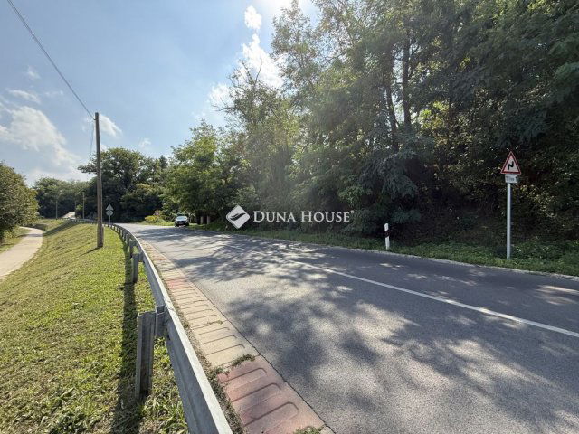 Eladó telek, Nyergesújfaluban 3.5 M Ft / költözzbe.hu