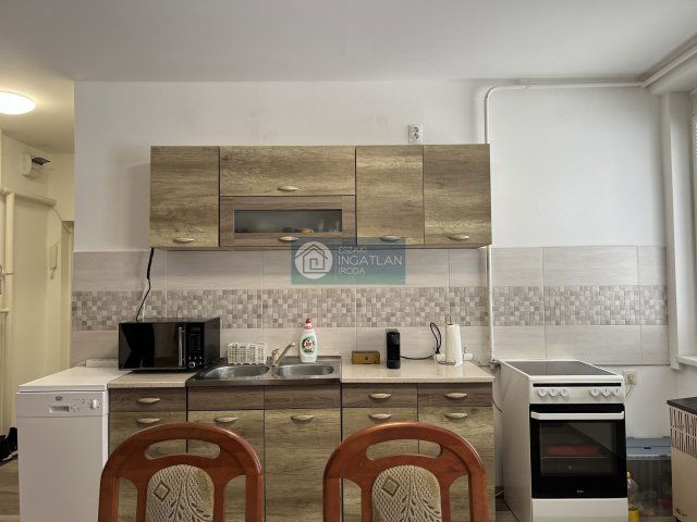 Eladó téglalakás, Kazincbarcikán, Építők útján 28.5 M Ft