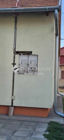 Eladó családi ház, Jászfényszarun 50 M Ft, 5 szobás