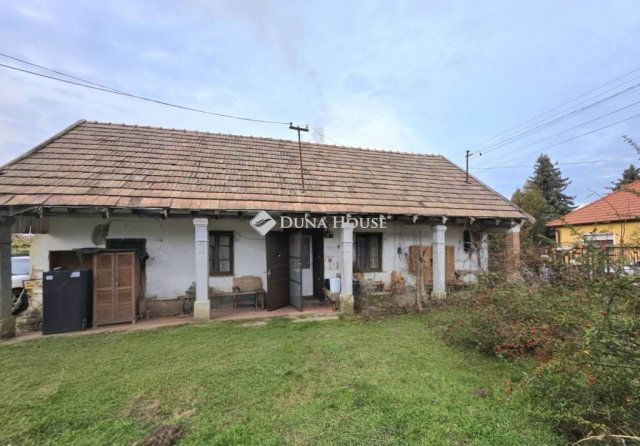 Eladó családi ház, Tápióságon 17 M Ft, 1 szobás