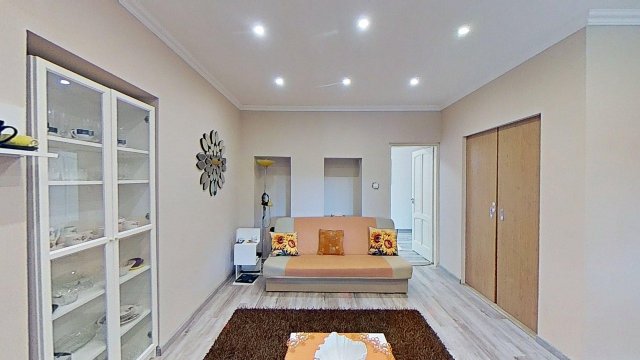 Eladó sorház, Veszprémben 65 M Ft, 2 szobás