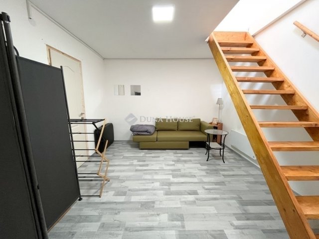 Eladó téglalakás, Budapesten, XX. kerületben 34.9 M Ft, 3 szobás