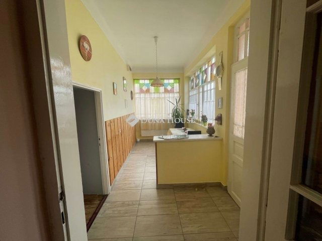 Eladó családi ház, Gyömrőn 103.9 M Ft, 5 szobás