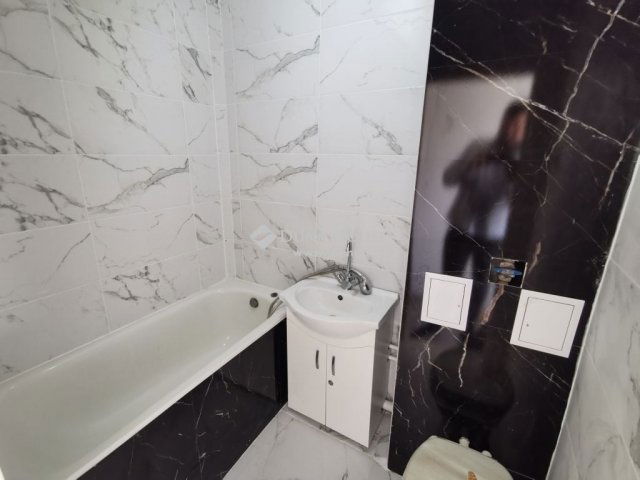 Eladó panellakás, Nagykőrösön 25 M Ft, 1 szobás