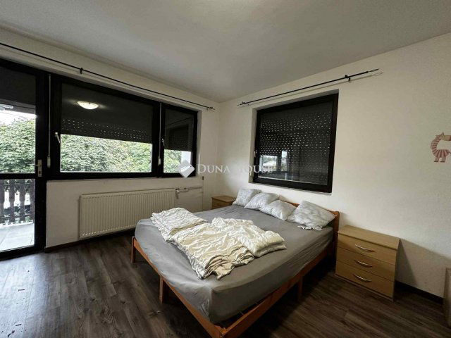 Kiadó téglalakás, albérlet, Siófokon 110 E Ft / hó, 3 szobás