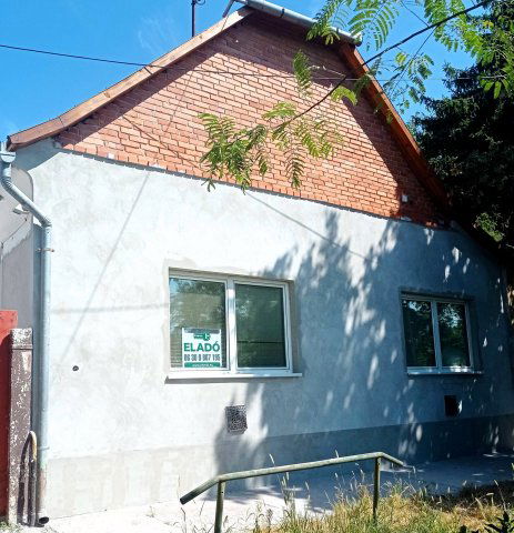 Eladó családi ház, Felsőszentivánon 20 M Ft, 2 szobás