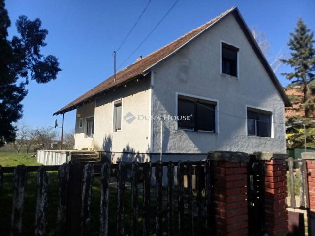 Eladó családi ház, Berhidán 39.98 M Ft, 3 szobás