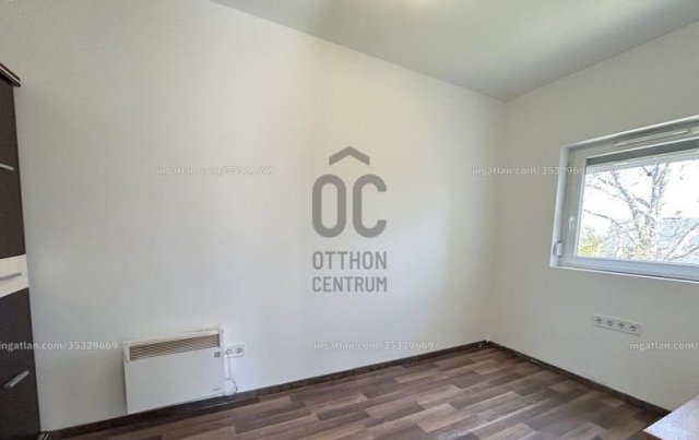 Eladó családi ház, Solymáron 89 M Ft, 5 szobás