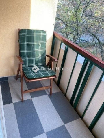 Eladó panellakás, Szegeden 72 M Ft, 3 szobás