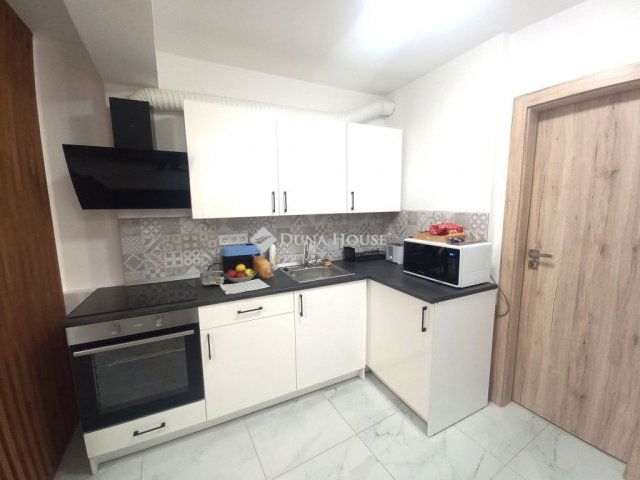 Eladó téglalakás, Debrecenben 74.9 M Ft, 1 szobás