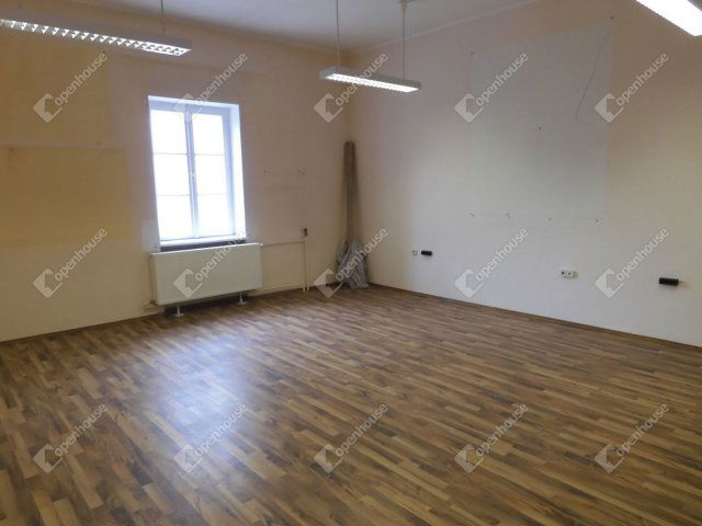 Kiadó iroda, Zalaegerszegen 47 E Ft / hó, 1 szobás