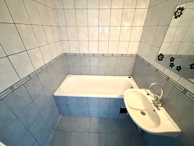 Eladó téglalakás, Debrecenben 65 M Ft, 3 szobás
