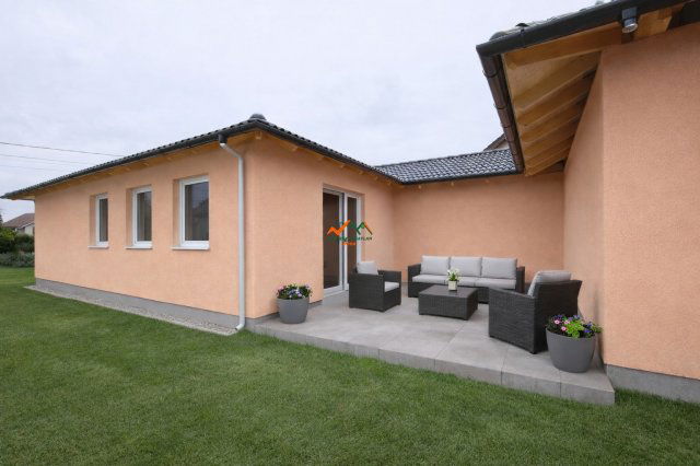 Eladó ikerház, Taksonyon 91 M Ft, 4 szobás / költözzbe.hu