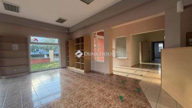 Eladó családi ház, Szombathelyen 275 M Ft, 3 szobás