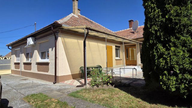 Eladó családi ház, Csátalján 25.9 M Ft, 3 szobás