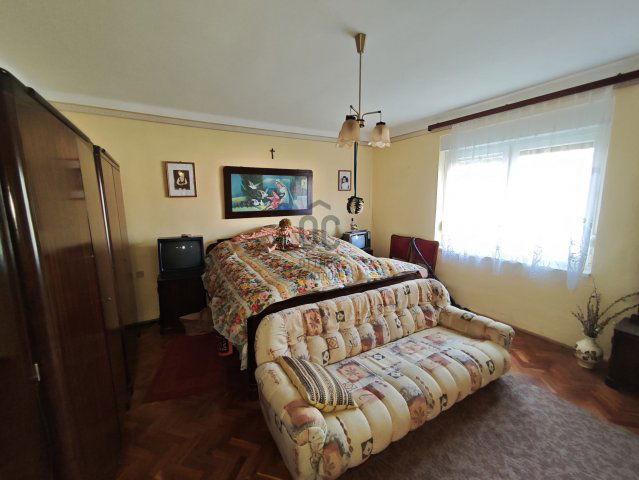 Eladó családi ház, Sombereken 22.5 M Ft, 3 szobás