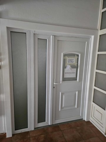 Kiadó iroda, Kecskeméten, Széchenyi téren 63 E Ft / hó