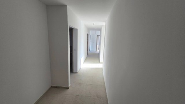 Eladó téglalakás, Székesfehérvárott 158 M Ft, 5 szobás