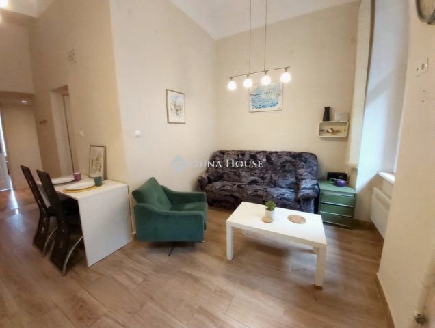 Eladó téglalakás, Budapesten, VII. kerületben 77.99 M Ft