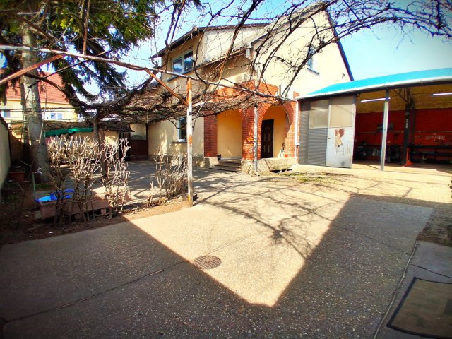 Eladó családi ház, Mosonszentmiklóson 78 M Ft, 5 szobás