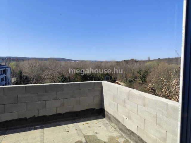 Eladó téglalakás, Budapesten, XI. kerületben 180 M Ft, 4 szobás