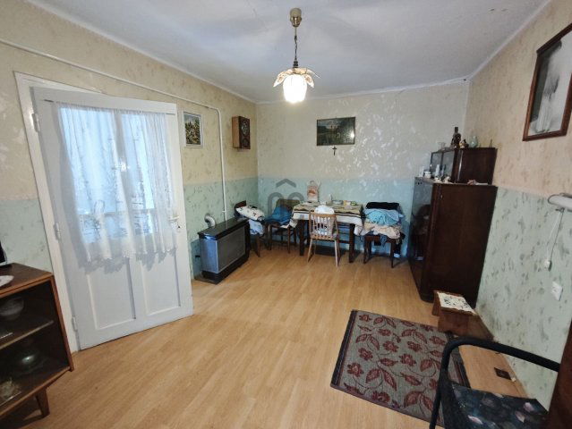 Eladó családi ház, Sombereken 22.5 M Ft, 3 szobás