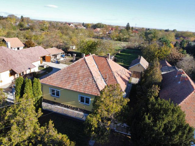 Eladó családi ház, Tiszanánán 16.9 M Ft, 4 szobás