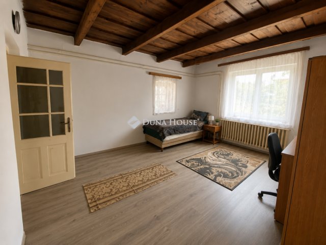 Eladó családi ház, Zsámbokon 35 M Ft, 2 szobás