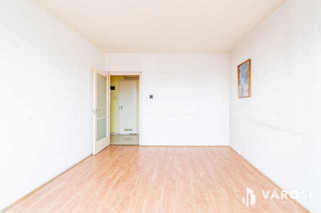 Eladó panellakás, Szegeden 45.9 M Ft, 3 szobás