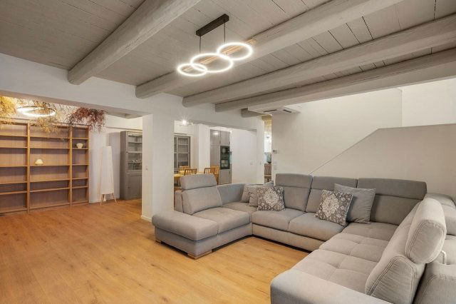 Eladó családi ház, Budaörsön 224 M Ft, 4 szobás