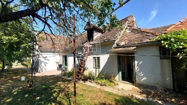 Eladó családi ház, Keszthelyen 80 M Ft, 3 szobás