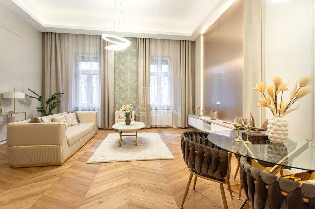 Eladó téglalakás, Budapesten, V. kerületben 239 M Ft, 3 szobás