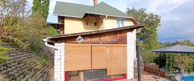 Eladó családi ház, Szentendrén 119.9 M Ft, 4 szobás