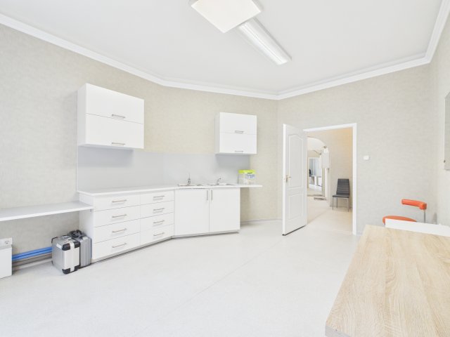 Eladó téglalakás, Budapesten, VII. kerületben 190 M Ft