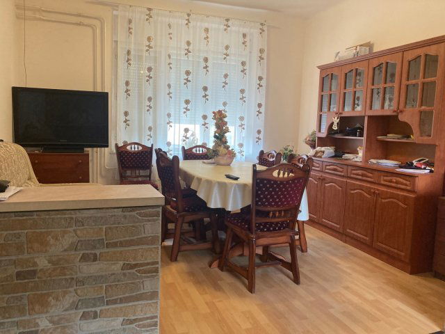 Eladó családi ház, Kiskunhalason 32.99 M Ft, 4 szobás