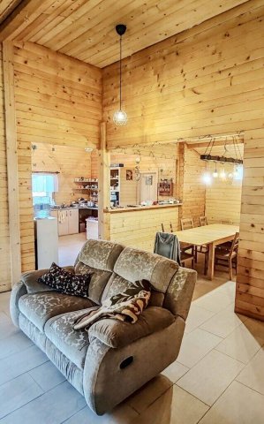 Eladó családi ház, Úrhidán 135 M Ft, 4 szobás