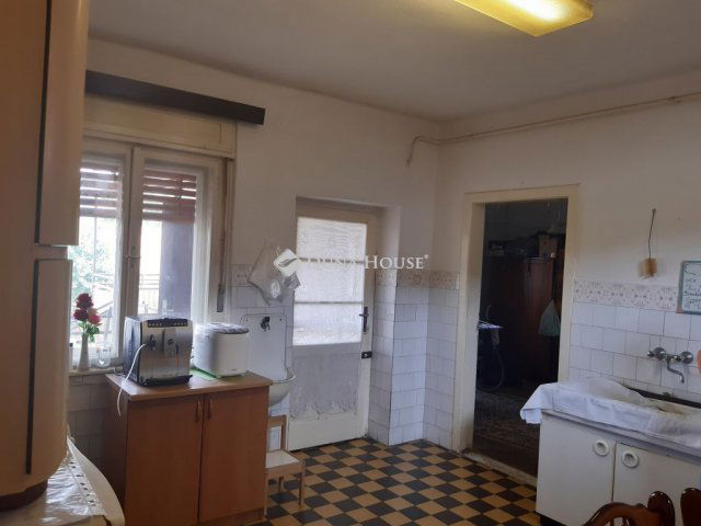 Eladó családi ház, Tardoson, Templom téren 39.9 M Ft, 4 szobás