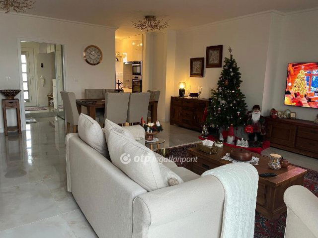 Eladó téglalakás, Budapesten, VIII. kerületben 190 M Ft